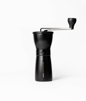 Coffee grinder with ceramic millstones HARIO